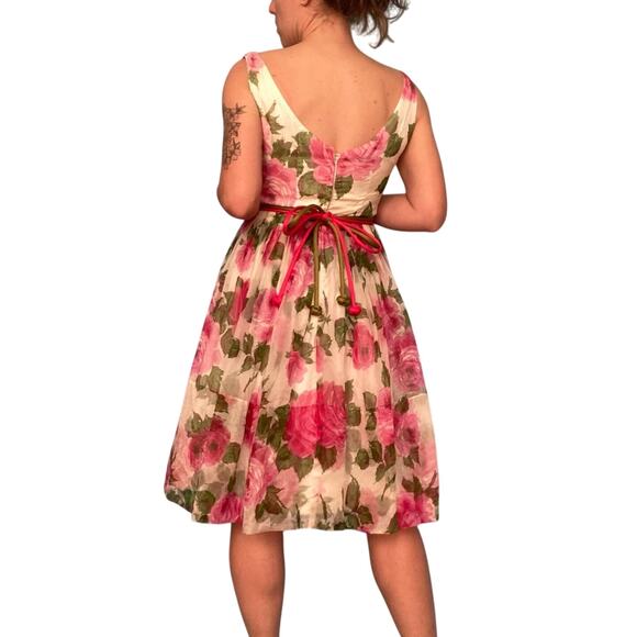1950s Pink Floral Fit and Flare Cocktail Dress - Picture 3 of 10
